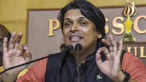 Ayyappa Dharma Sena president Rahul Easwar at a press meet against the Supreme Court verdict permitting women of all ages to enter Sabarimala temple, in Kochi on October 6, 2018.(PTI Photo) Ayyappa Dharma Sena president Rahul Easwar at a press meet against the Supreme Court verdict permitting women of all ages to enter Sabarimala temple, in Kochi on October 6, 2018.(PTI Photo)