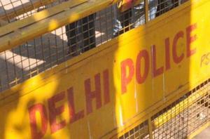 A man rammed his speeding SUV into a poilce barricade and then thrashed cops who went to offer him help. The police said the officials were able to note down the registration number of the Scorpio car, which led the police to arrest the driver, identified as Hari Om.(HT File / Representative Photo) A man rammed his speeding SUV into a poilce barricade and then thrashed cops who went to offer him help. The police said the officials were able to note down the registration number of the Scorpio car, which led the police to arrest the driver, identified as Hari Om.(HT File / Representative Photo)