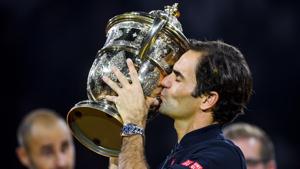Switzerland's Roger Federer kisses the trophy after his victory against Romania's Marius Copil.(AFP) Switzerland's Roger Federer kisses the trophy after his victory against Romania's Marius Copil.(AFP)