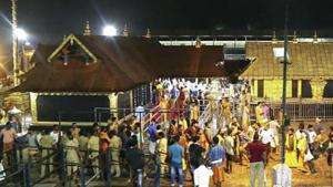 The Kerala high court pointed out that there was no rule that all devotees who go to the Sabarimala temple should carry the sacred kit on their head.(PTI) The Kerala high court pointed out that there was no rule that all devotees who go to the Sabarimala temple should carry the sacred kit on their head.(PTI)