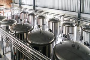 It turns out that while Marathwada’s breweries might be playing the administration, in western Maharashtra it is not the ordinary people wanting to deny others access to water but the sugar factories who are jostling hard with beer manufacturers to access the limited water..(Getty Images) It turns out that while Marathwada’s breweries might be playing the administration, in western Maharashtra it is not the ordinary people wanting to deny others access to water but the sugar factories who are jostling hard with beer manufacturers to access the limited water..(Getty Images)