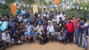 Nitesh Tiwari announced the schedule wrap of the film Chhichhore with a picture.(Twitter) Nitesh Tiwari announced the schedule wrap of the film Chhichhore with a picture.(Twitter)