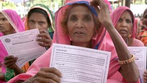 More than 100 organisations and about 1500 people took part in Jan Manch programme in Jaipur on October 30, 2018. They took a pledge that they will not vote based on caste and religion and will not be lured by parties.(Himanshu Vyas / HT Photo) More than 100 organisations and about 1500 people took part in Jan Manch programme in Jaipur on October 30, 2018. They took a pledge that they will not vote based on caste and religion and will not be lured by parties.(Himanshu Vyas / HT Photo)