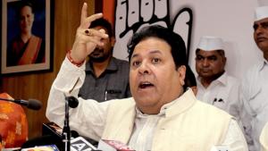 Congress spokesperson Rajiv Shukla intrect with media persons at PCC on Thursday.Photo:-HT Congress spokesperson Rajiv Shukla intrect with media persons at PCC on Thursday.Photo:-HT