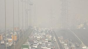 A senior member of the Central Pollution Control Board’s air quality lab said the marginal increase in pollution was due to a drop in daytime temperature from 30.5 degrees Celsius(HT File) A senior member of the Central Pollution Control Board’s air quality lab said the marginal increase in pollution was due to a drop in daytime temperature from 30.5 degrees Celsius(HT File)