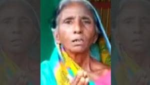 A video clip showing AmleshDevi (in picture) who is a native of Samadhpura village in Bihar’s Darbangha district, buried in earth upto her neck has been widely shared on social media.(HT Photo) A video clip showing AmleshDevi (in picture) who is a native of Samadhpura village in Bihar’s Darbangha district, buried in earth upto her neck has been widely shared on social media.(HT Photo)