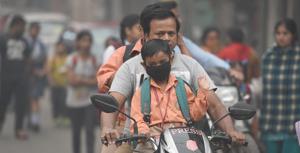 The 2015 Global Burden of Disease report attributes about 1.09 million deaths in India to PM 2.51 and identifies air pollution to be among the top 10 health risks in the country. As per the World Health Organization, 37 Indian cities are among the world’s top 100 cities with very high levels of PM10.(Raj K Raj/HT PHOTO) The 2015 Global Burden of Disease report attributes about 1.09 million deaths in India to PM 2.51 and identifies air pollution to be among the top 10 health risks in the country. As per the World Health Organization, 37 Indian cities are among the world’s top 100 cities with very high levels of PM10.(Raj K Raj/HT PHOTO)