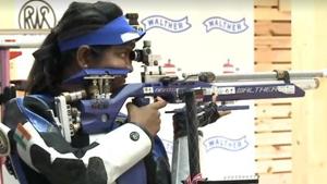 Elavenil Valarivan and Hriday Hazarika struck gold at the 11th Asian Championship.(Twitter) Elavenil Valarivan and Hriday Hazarika struck gold at the 11th Asian Championship.(Twitter)