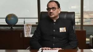 Central Bureau of Investigation director Alok Verma has responded to CVC and rejected bribe claim(HT Photo) Central Bureau of Investigation director Alok Verma has responded to CVC and rejected bribe claim(HT Photo)
