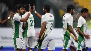 Pakistan’s new head coach Tauqir Dar and manager Hasan Sardar confirmed they had spoken to the PCB Chairman Ehsan Mani and requested him to provide a loan.(AFP) Pakistan’s new head coach Tauqir Dar and manager Hasan Sardar confirmed they had spoken to the PCB Chairman Ehsan Mani and requested him to provide a loan.(AFP)
