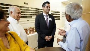 Democrat for Congress candidate Sri Kulkarni (centre) , who was one of the 12 Indian-Americans contesting for the House of Representatives in the US midterm polls 2018. While the four sitting members were re-elected, Kulkarni and five other Democrats and two Republicans were defeated (File Photo)(AP) Democrat for Congress candidate Sri Kulkarni (centre) , who was one of the 12 Indian-Americans contesting for the House of Representatives in the US midterm polls 2018. While the four sitting members were re-elected, Kulkarni and five other Democrats and two Republicans were defeated (File Photo)(AP)