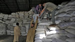 India is the largest producer of sugar in the world with 32 million tonnes production in 2018.(REUTERS) India is the largest producer of sugar in the world with 32 million tonnes production in 2018.(REUTERS)