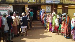 People queue outside a polling station to cast their vote during the first phase of the Chhatisgarh assembly elections at Sukma district on Monday, November 12, 2018.(HT Photo) People queue outside a polling station to cast their vote during the first phase of the Chhatisgarh assembly elections at Sukma district on Monday, November 12, 2018.(HT Photo)