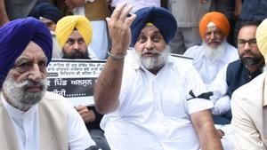 Shiromani Akali Dal president Sukhbir Badal during a protest outside Punjab Chief minister residence, at Sector 3, Chandigarh, India, on Monday, November 05, 2018. ((HT File) Shiromani Akali Dal president Sukhbir Badal during a protest outside Punjab Chief minister residence, at Sector 3, Chandigarh, India, on Monday, November 05, 2018. ((HT File)