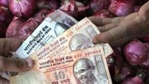 Vegetables too became cheaper with deflation at 18.65 per cent in October, compared to 3.83 per cent in the previous month.(HT Photo) Vegetables too became cheaper with deflation at 18.65 per cent in October, compared to 3.83 per cent in the previous month.(HT Photo)