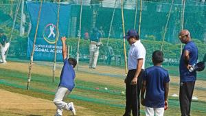 Sachin Tendulkar and Vinod Kambli, train children at Tendulkar Middlesex global academy in Pune.(HT Photo) Sachin Tendulkar and Vinod Kambli, train children at Tendulkar Middlesex global academy in Pune.(HT Photo)