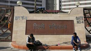 A 35-year-old head constable of Delhi Police shot himself dead in the VVIP parking lot of the Delhi Secretariat on Friday morning, police said.(Reuters File Photo) A 35-year-old head constable of Delhi Police shot himself dead in the VVIP parking lot of the Delhi Secretariat on Friday morning, police said.(Reuters File Photo)