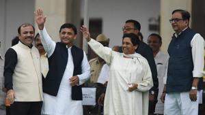 Samajwadi Party leader Akhilesh Yadav along with Bahujan Samaj Party chief Mayawati in Bengaluru.(Arijit Sen/HT Photo) Samajwadi Party leader Akhilesh Yadav along with Bahujan Samaj Party chief Mayawati in Bengaluru.(Arijit Sen/HT Photo)