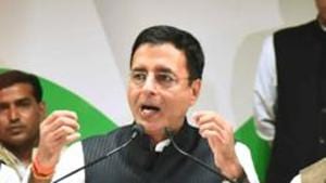 Congress national spokesperson Randeep Singh Surjewala said the cloak of secrecy surrounding the illnesses of Goa chief minister Manohar Parrikar and former Congress president Sonia Gandhi are not comparable .(HT File Photo)
