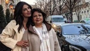 Priyanka Chopra with her mother Madhu Chopra in Paris on Sunday.(Instagram) Priyanka Chopra with her mother Madhu Chopra in Paris on Sunday.(Instagram)