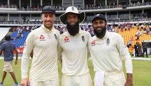 England spinners Jack Leach (l) Moeen Ali (c) and Adil Rashid celebrate victory after Day Five of the Second Test match between Sri Lanka and England at Pallekele Cricket Stadium)(Getty Images) England spinners Jack Leach (l) Moeen Ali (c) and Adil Rashid celebrate victory after Day Five of the Second Test match between Sri Lanka and England at Pallekele Cricket Stadium)(Getty Images)