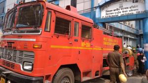 The fire was reported in the genetic research wing of Chittaranjan National Cancer Institute (CNCI) in south Kolkata.(Samir Jana/HT PHOTO) The fire was reported in the genetic research wing of Chittaranjan National Cancer Institute (CNCI) in south Kolkata.(Samir Jana/HT PHOTO)