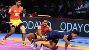 Gujarat Fortunegiants beat Haryana Steelers in the Pro Kabaddi League 2018.(PKL) Gujarat Fortunegiants beat Haryana Steelers in the Pro Kabaddi League 2018.(PKL)