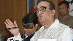 Congress leader Ajay Makan interacts with media persons at party’s state office in Jaipur on Wednesday, November 21, 2018.(HT Photo)