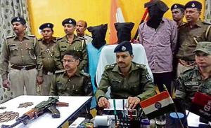 The arrested persons in police custody at Munger. H(HT Photo) The arrested persons in police custody at Munger. H(HT Photo)