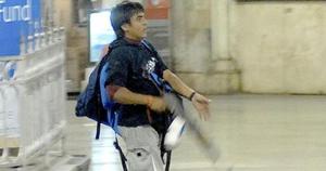 Ajmal Kasab entered Chhatrapati Shivaji Terminus railway station and started firing indiscriminately during the 26/11 terror attacks in Mumbai.(AP file photo) Ajmal Kasab entered Chhatrapati Shivaji Terminus railway station and started firing indiscriminately during the 26/11 terror attacks in Mumbai.(AP file photo)