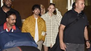 Joe Jonas and Sophie Turner reached India for Priyanka Chopra, Nick Jonas wedding.(Viral Bhayani) Joe Jonas and Sophie Turner reached India for Priyanka Chopra, Nick Jonas wedding.(Viral Bhayani)