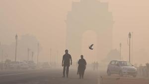 The scientists at IIT Kanpur have made all preparations to induce artificial rain in the national capital to mitigate the hazardous health situation caused by the pollution crisis.(HT Photo) The scientists at IIT Kanpur have made all preparations to induce artificial rain in the national capital to mitigate the hazardous health situation caused by the pollution crisis.(HT Photo)