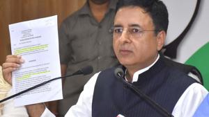 Congress spokesperson Randeep Surjewala targeted major announcements made in the BJP manifesto for Rajasthan assembly election.(HT Photo) Congress spokesperson Randeep Surjewala targeted major announcements made in the BJP manifesto for Rajasthan assembly election.(HT Photo)