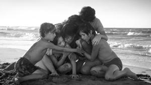 This image released by Netflix shows Yalitza Aparicio, centre, in a scene from the film Roma, by filmmaker Alfonso Cuaron.(AP) This image released by Netflix shows Yalitza Aparicio, centre, in a scene from the film Roma, by filmmaker Alfonso Cuaron.(AP)
