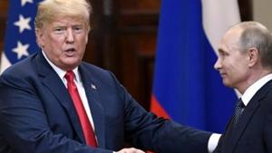Russian President Vladimir Putin and President Donald Trump had a brief meeting on the sidelines of the G20 summit on Friday, Kremlin aide Yuri Ushakov said.(Reuters) Russian President Vladimir Putin and President Donald Trump had a brief meeting on the sidelines of the G20 summit on Friday, Kremlin aide Yuri Ushakov said.(Reuters)