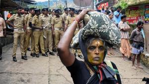 An elderly woman on her way to Sabarimala Temple. Image for representation.(PTI file photo) An elderly woman on her way to Sabarimala Temple. Image for representation.(PTI file photo)