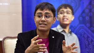 15-year-old Tanmay Bakshi, world’s youngest IBM Watson programmer and IBM cloud champion during an event at Sharda University, in Greater Noida(Virendra Singh Gosain/HT PHOTO) 15-year-old Tanmay Bakshi, world’s youngest IBM Watson programmer and IBM cloud champion during an event at Sharda University, in Greater Noida(Virendra Singh Gosain/HT PHOTO)
