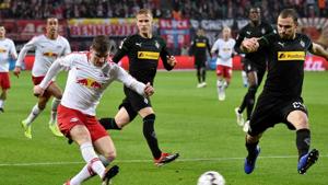RB Leipzig's Timo Werner shoots at goal as Borussia Monchengladbach's Tony Jantschke attempts to block.(REUTERS) RB Leipzig's Timo Werner shoots at goal as Borussia Monchengladbach's Tony Jantschke attempts to block.(REUTERS)