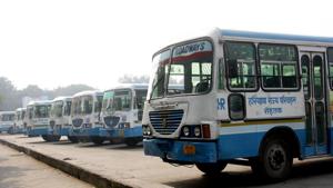 Union workers said there was no logical explanation for the layoffs, considering that the Haryana Roadways has, for the last several years, been facing a shortage of bus drivers and conductors.(Manoj Dhaka/HT Photo) Union workers said there was no logical explanation for the layoffs, considering that the Haryana Roadways has, for the last several years, been facing a shortage of bus drivers and conductors.(Manoj Dhaka/HT Photo)