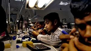 Surat, a diamond processing and trading center in the western state of Gujarat, will see the fastest expansion through 2035.(Reuters.) Surat, a diamond processing and trading center in the western state of Gujarat, will see the fastest expansion through 2035.(Reuters.)