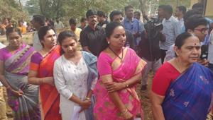 Nearly 23 % of the over 2.80 crore voters of Telangana cast their vote during the first three hours of voting in the state on Friday.(ANI Photo) Nearly 23 % of the over 2.80 crore voters of Telangana cast their vote during the first three hours of voting in the state on Friday.(ANI Photo)