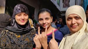 Women in Jaipur after casting their votes on Friday for Rajasthan Assembly elections.(Himanshu Vyas/ HT Photo) Women in Jaipur after casting their votes on Friday for Rajasthan Assembly elections.(Himanshu Vyas/ HT Photo)