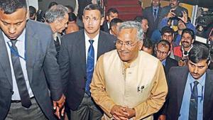 Chief minister Trivendra Singh Rawat arrives at the Uttarakhand assembly to attend the winter session in Dehradun on Thursday.(HT Photo) Chief minister Trivendra Singh Rawat arrives at the Uttarakhand assembly to attend the winter session in Dehradun on Thursday.(HT Photo)
