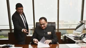 Alok Verma taking charge as a CBI Director at CBI Headquarter in New Delhi, India, on February 1, 2017, in presence of Special Director Rakesh Asthana. Both are currently divested of their powers after publicly accusing each other of corruption (File Photo)(HT PHOTO) Alok Verma taking charge as a CBI Director at CBI Headquarter in New Delhi, India, on February 1, 2017, in presence of Special Director Rakesh Asthana. Both are currently divested of their powers after publicly accusing each other of corruption (File Photo)(HT PHOTO)