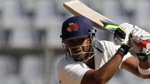 Aditya Tare scored a half century for Mumbai.(Hindustan Times) Aditya Tare scored a half century for Mumbai.(Hindustan Times)