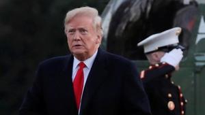 U.S. President Donald Trump steps off Marine One and walks across the South Lawn after returning to the White House in Washington, U.S., December 7, 2018.(REUTERS) U.S. President Donald Trump steps off Marine One and walks across the South Lawn after returning to the White House in Washington, U.S., December 7, 2018.(REUTERS)