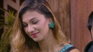 Bigg Boss Jasleen Matharu was evicted from the show along with Megha Dhade.(Twitter)