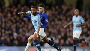 Manchester City's English midfielder Raheem Sterling (L) vies with Chelsea's Croatian midfielder Mateo Kovacic during the English Premier League football match between Chelsea and Manchester City at Stamford Bridge in London.(AFP) Manchester City's English midfielder Raheem Sterling (L) vies with Chelsea's Croatian midfielder Mateo Kovacic during the English Premier League football match between Chelsea and Manchester City at Stamford Bridge in London.(AFP)