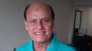 Former Pakistan captain Islahuddin Siddiqui (pic) asked Ashok Kumar to sing a song just before the 1975 World Cup final between India and Pakistan.(HT Photo) Former Pakistan captain Islahuddin Siddiqui (pic) asked Ashok Kumar to sing a song just before the 1975 World Cup final between India and Pakistan.(HT Photo)