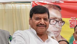 Samajwadi Party founder Mulayam Singh Yadav with his brother and Samajwadi Secular Morcha founder Shivpal Singh Yadav(File Photo) Samajwadi Party founder Mulayam Singh Yadav with his brother and Samajwadi Secular Morcha founder Shivpal Singh Yadav(File Photo)
